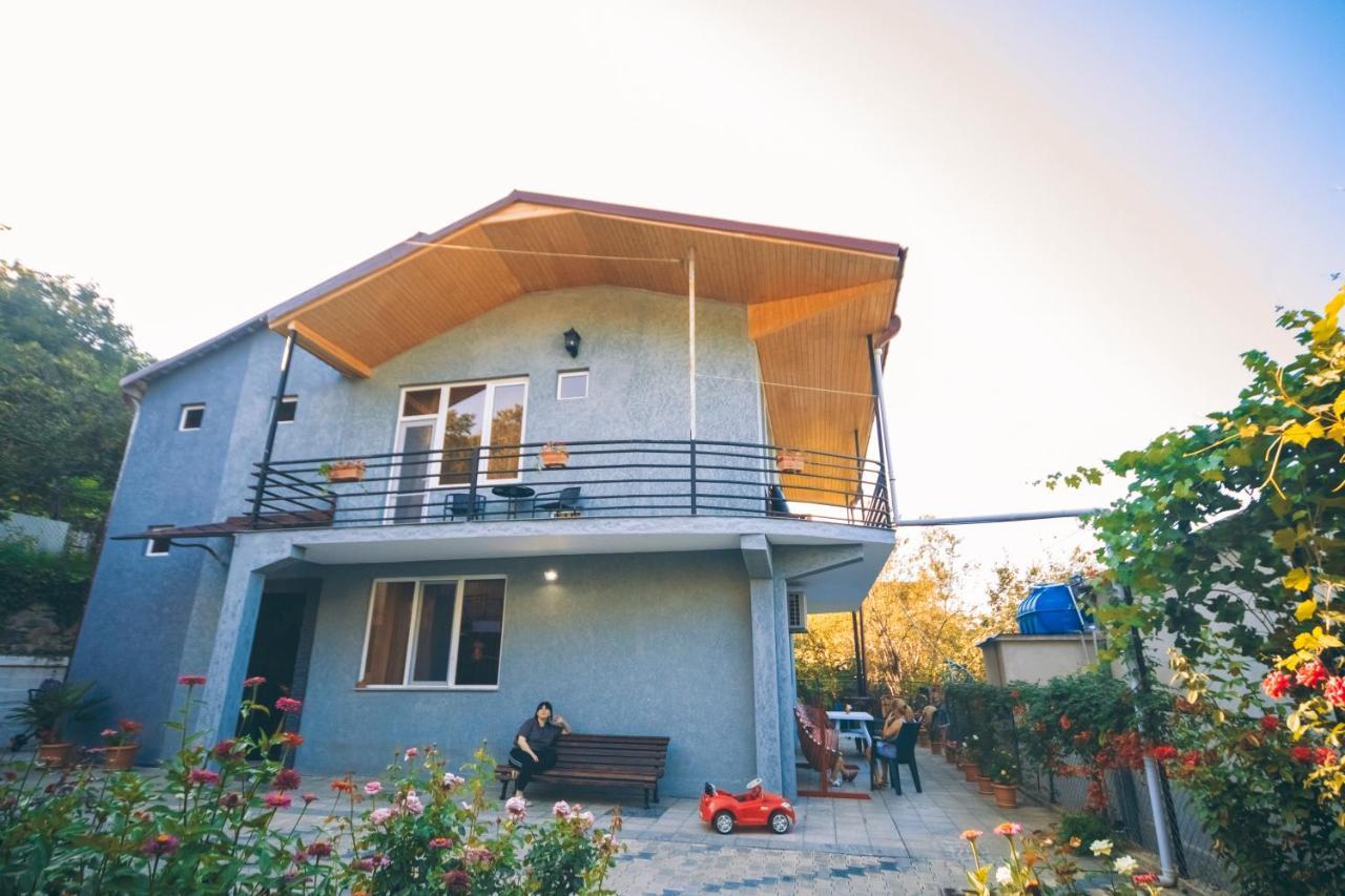 Makos Guest House Kutaisi Exteriér fotografie